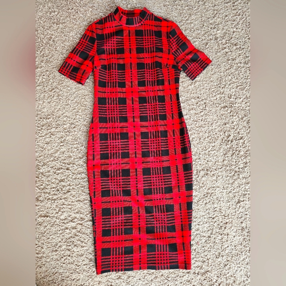 Medium dress, Black and Red plaid